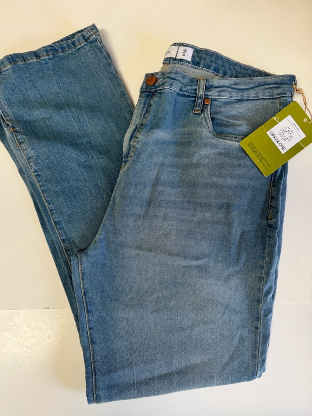 NWT! Serra Denim Circulose Jeans Women's Size XL Blue Straight Leg Sustainable
